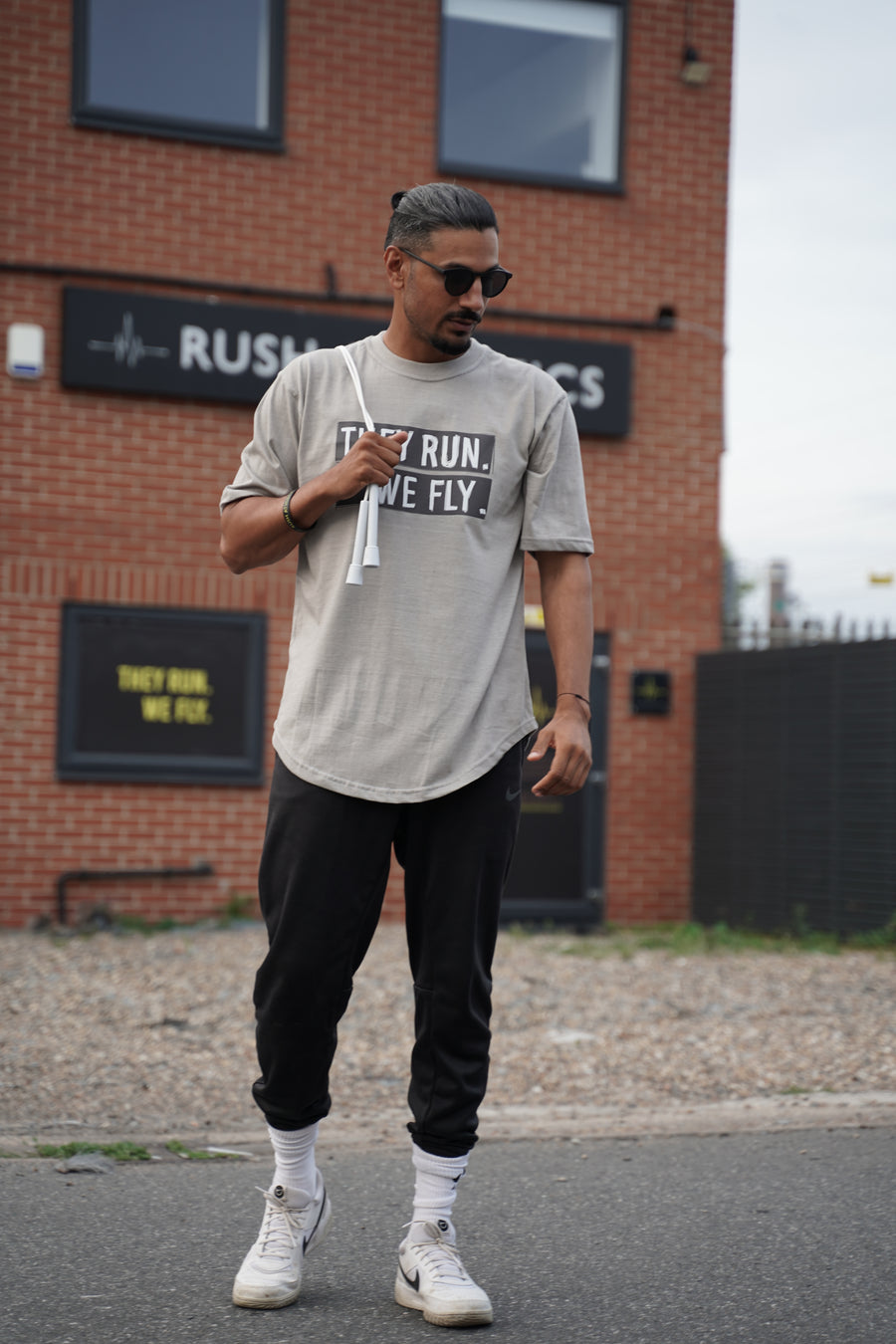 ICONIC TRWF TEE