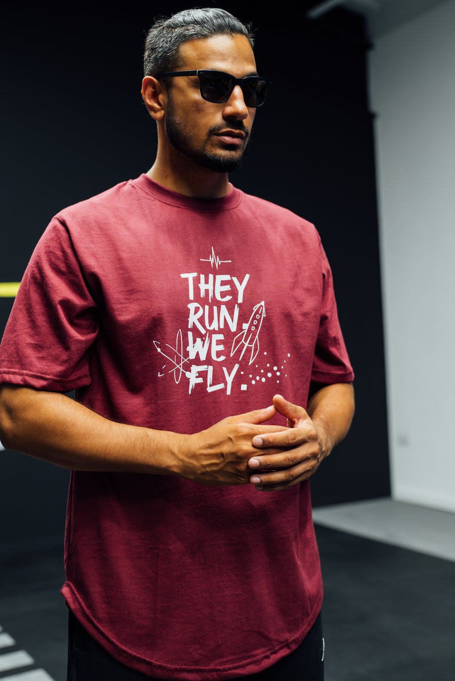 RA LIMITED EDIT001 | TAKE-OFF | TEE | BURGANDY