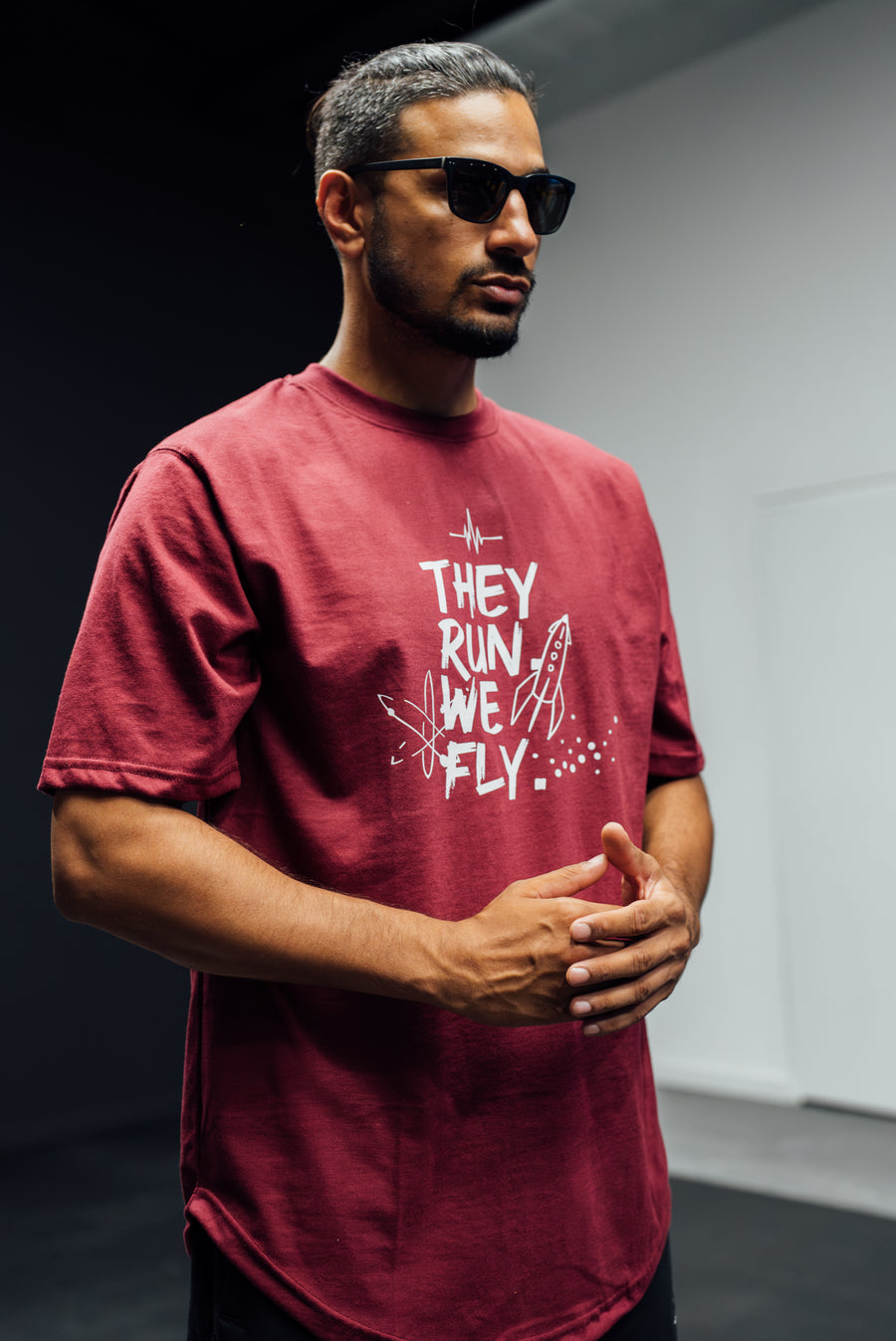 RA LIMITED EDIT001 | TAKE-OFF | TEE | BURGANDY