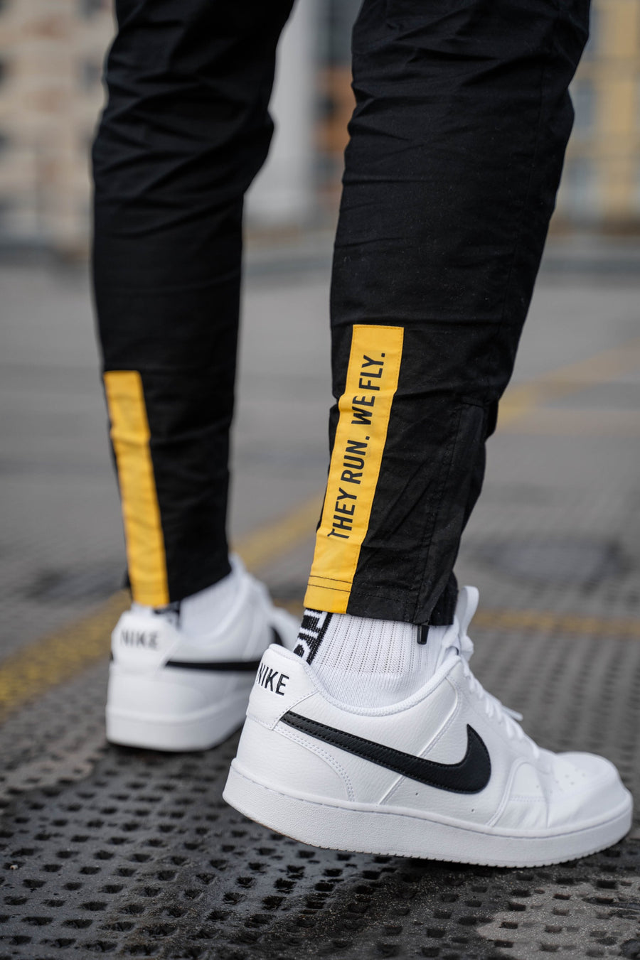 REACT JOGGERS